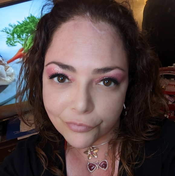 Meet your Posher, Alyson - Picture 2 of 4